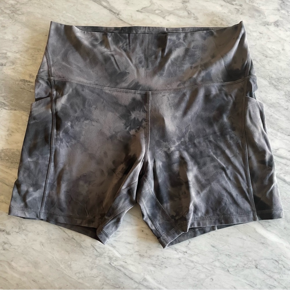 Lululemon Align shorts with pockets tie dye size 14